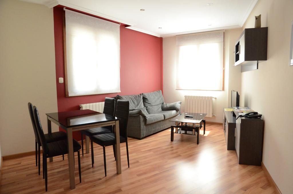Apartamentos El Rincon De Limes 坎加斯德尔纳尔塞亚 外观 照片